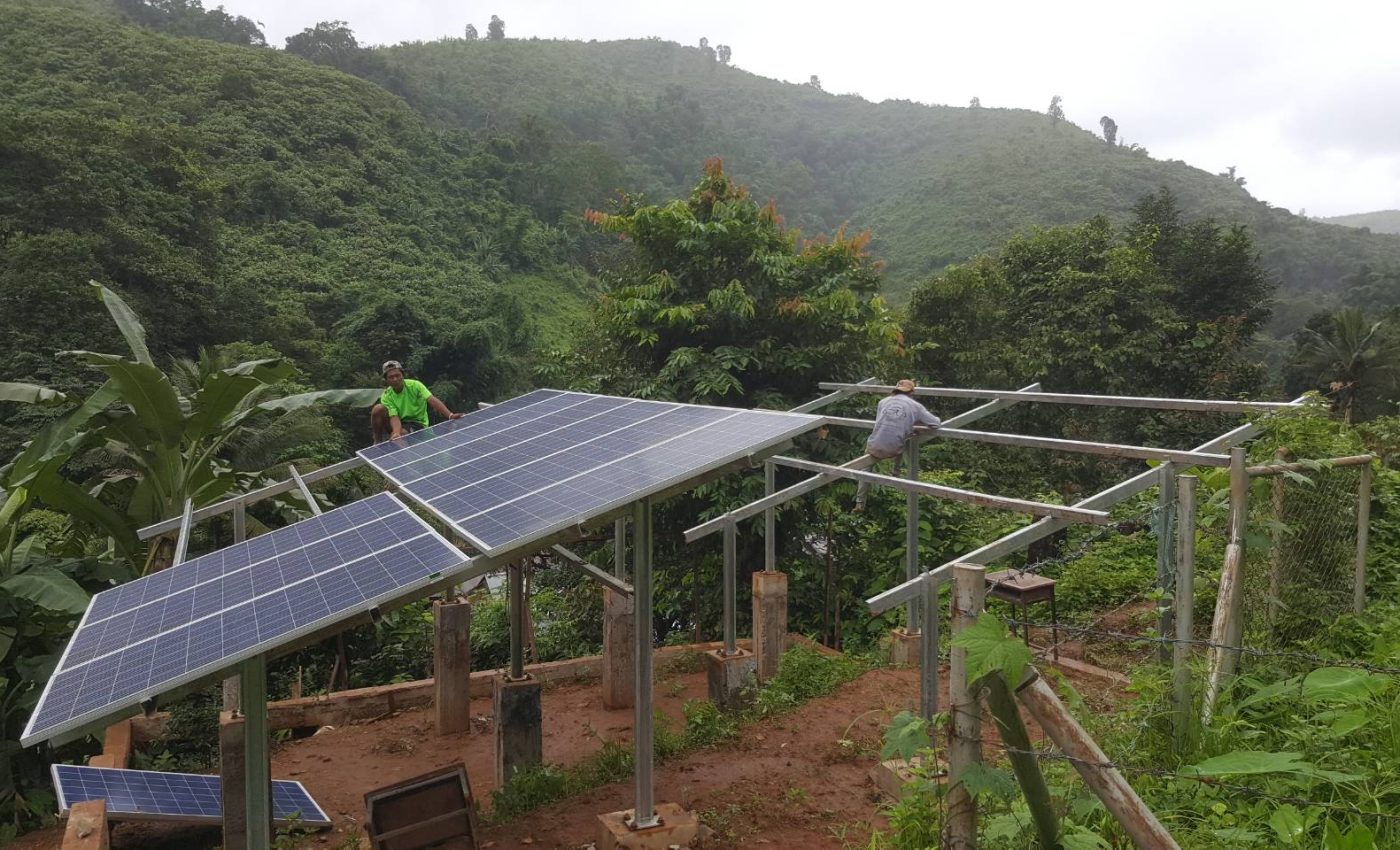 โครงการติดตั้งระบบผลิตไฟฟ้าพลังงานแสงอาทิตย์สำหรับโรงเรียนในชนบท - โรงเรียนบ้านแม่ระเมิง บอโบ๊ะโกร
