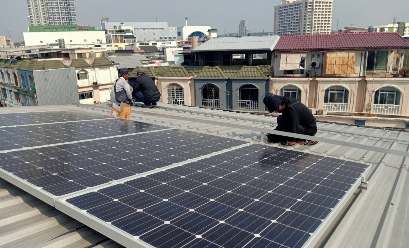 งานติดตั้งโซล่าเซลล์ 5 kW Ongrid